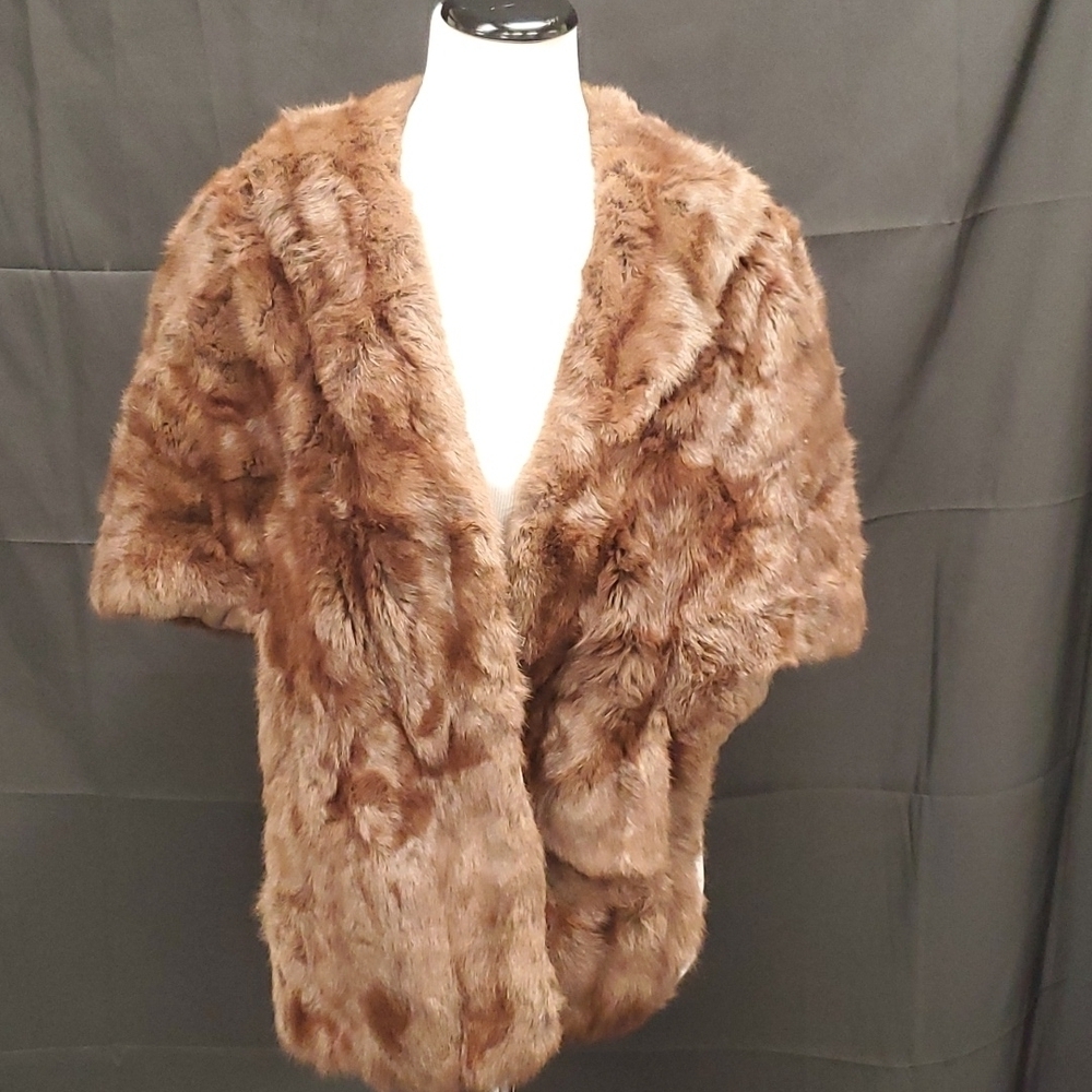 Duplers Vintage Mink Caplet w/ Pockets